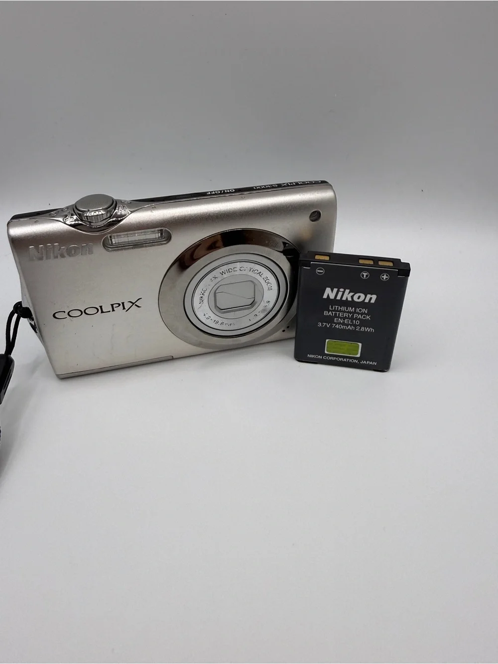 Nikon coolpix s3000